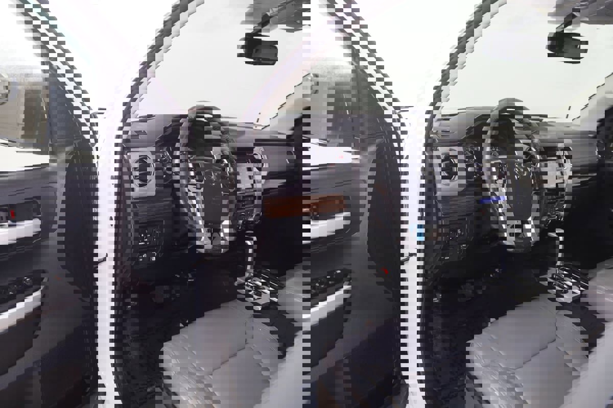 Used 2014 Toyota Tundra Limited w/ Limited Premium Package image 44