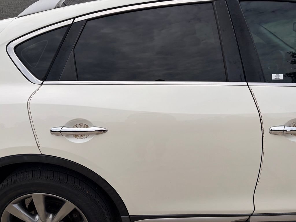 Used 2016 INFINITI QX50 2WD w/ Premium Plus Package image 24