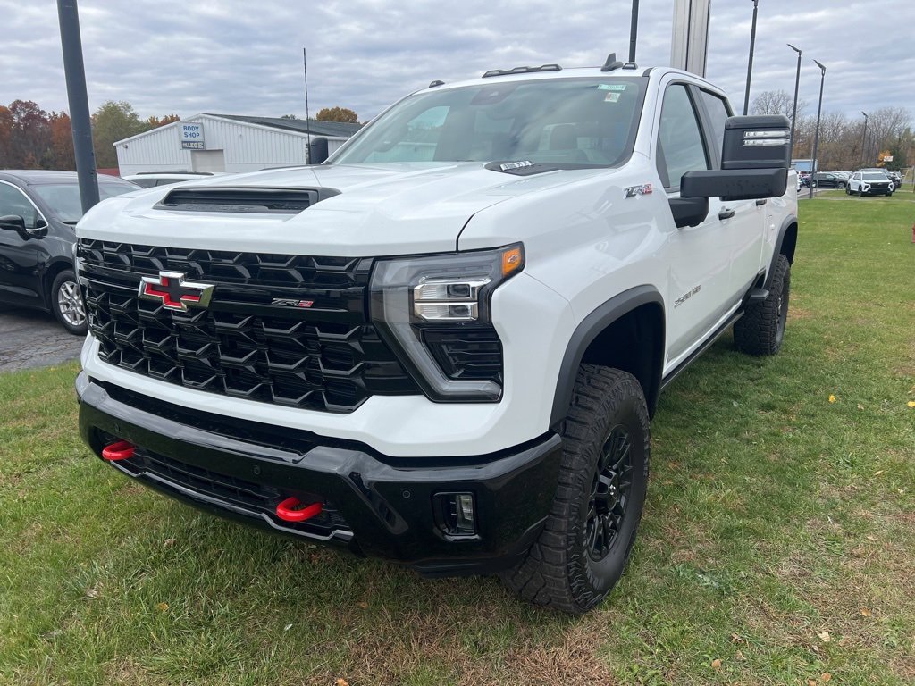 New 2026 Chevrolet Silverado 2500 ZR2 image 1