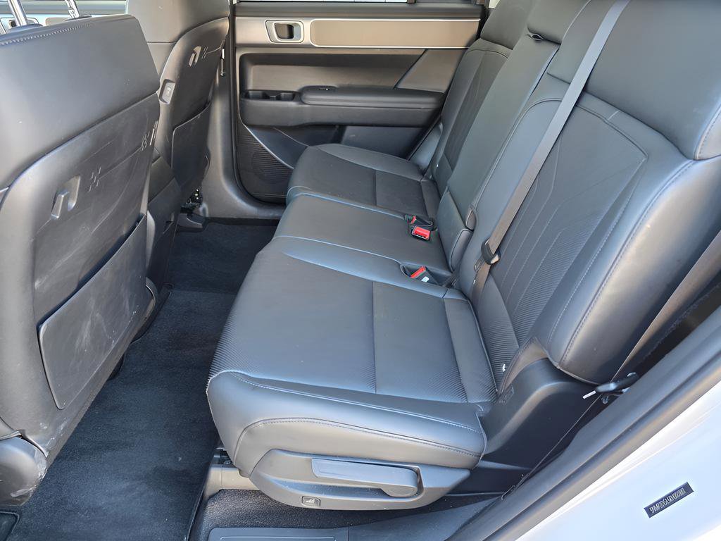 Used 2024 Hyundai Santa Fe SEL image 17