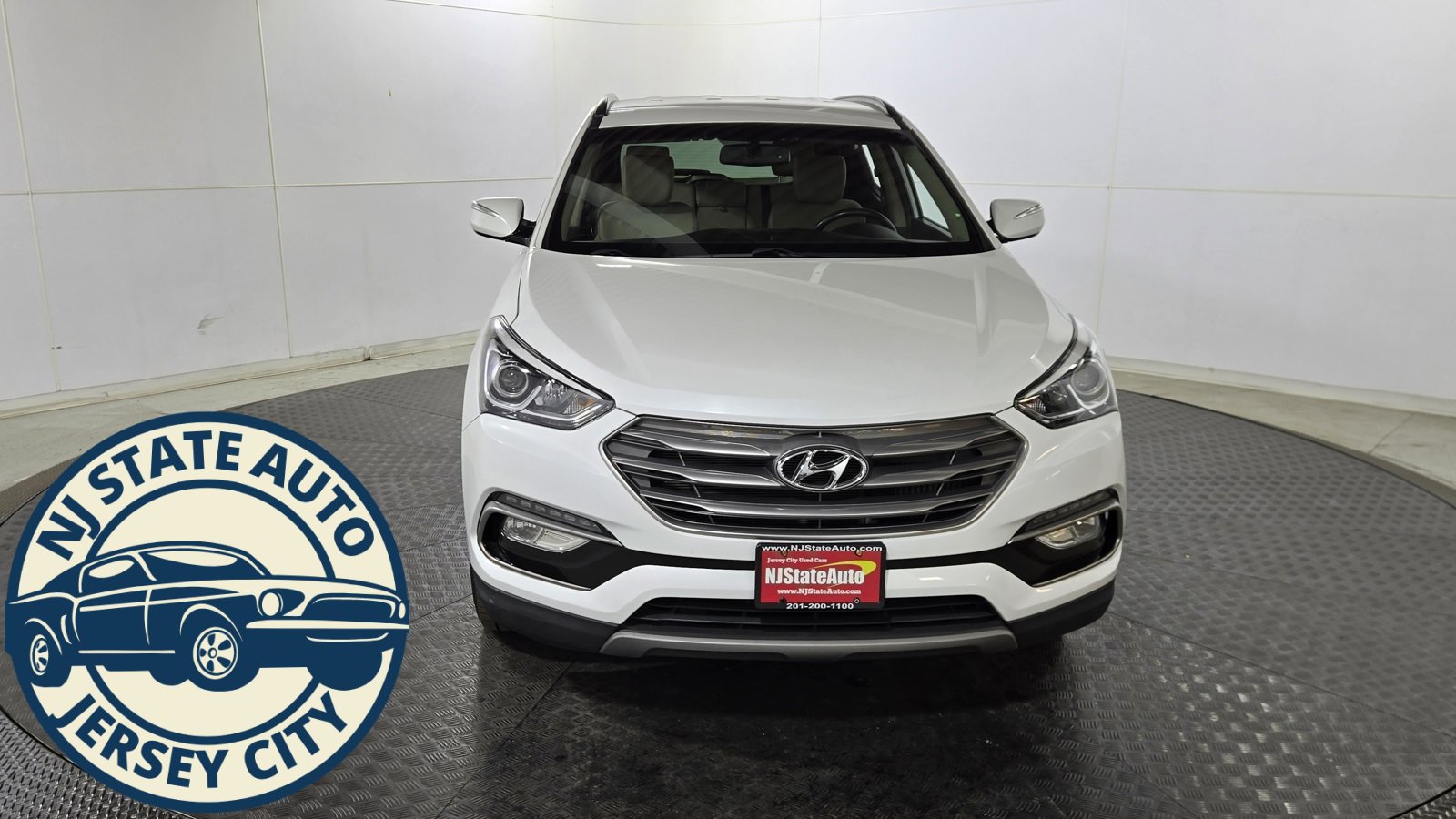 Used 2017 Hyundai Santa Fe Sport 2.0T image 2