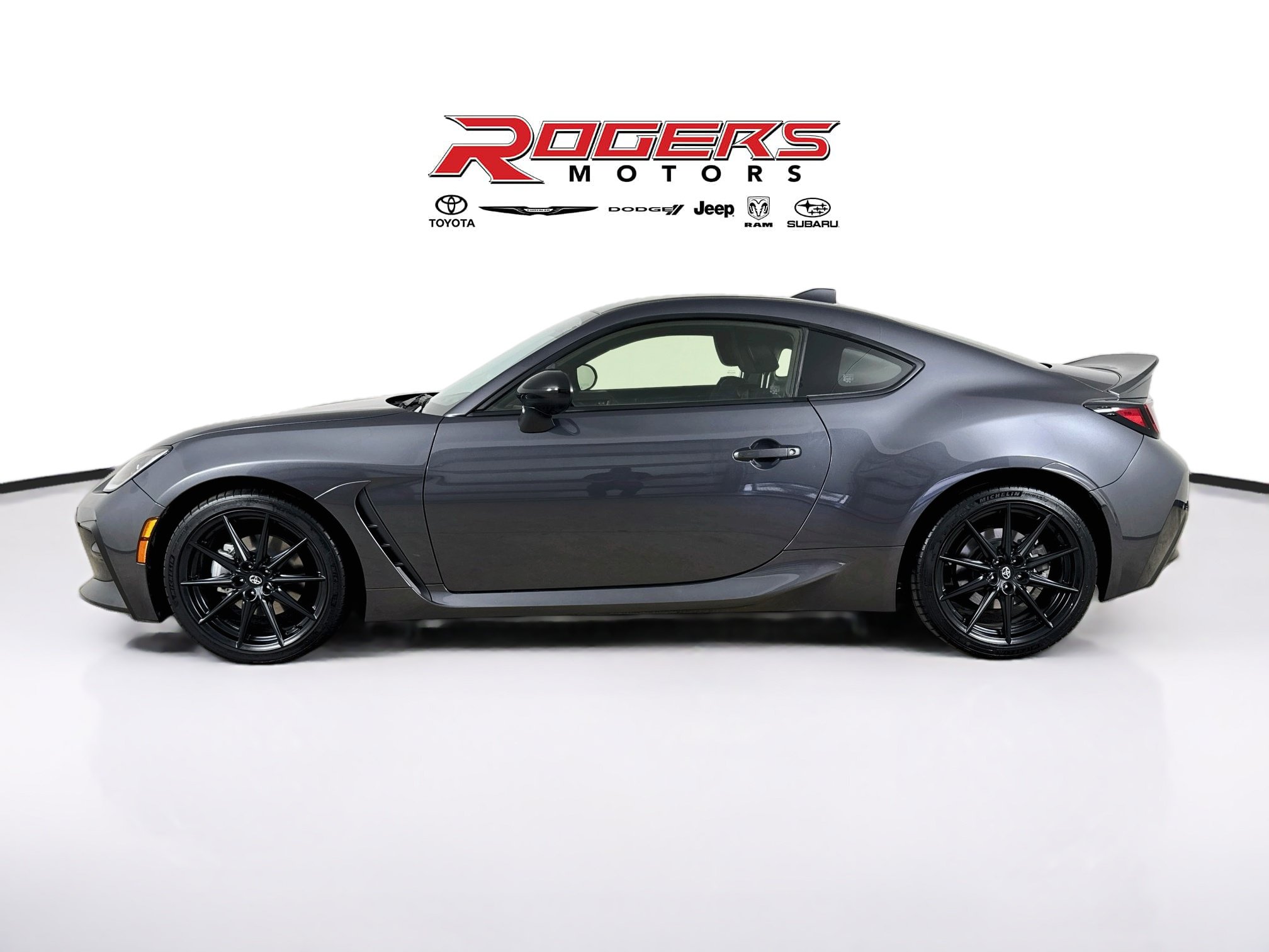 Certified 2024 Toyota GR86 Premium RWD image 9