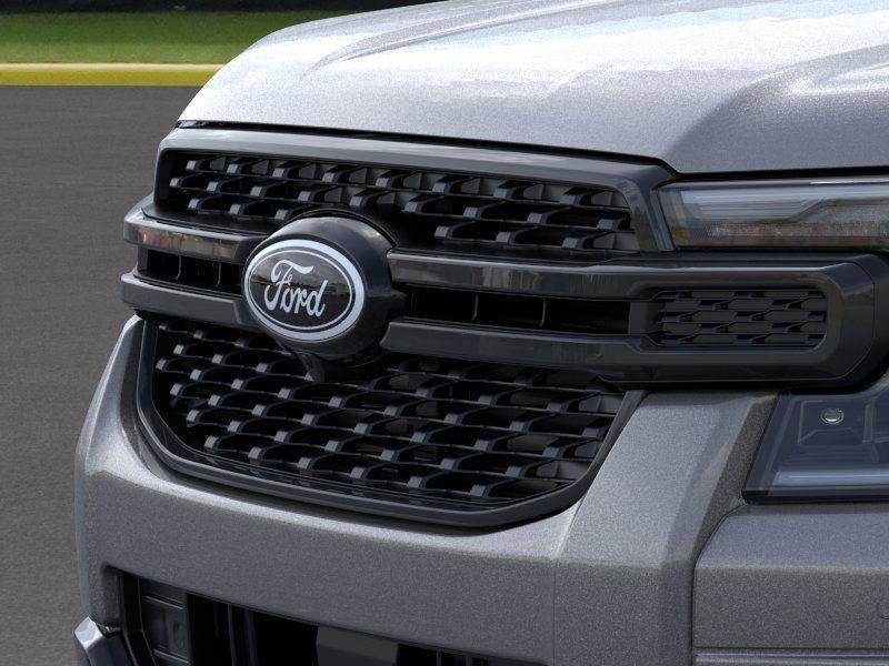 New 2025 Ford Ranger Lariat w/ FX4 Off-Road Package image 17