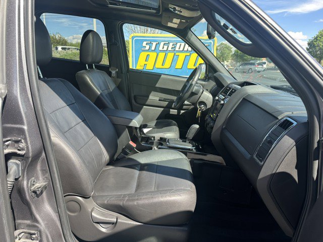 Used 2011 Ford Escape Limited w/ 302A Rapid Spec Order Code image 18