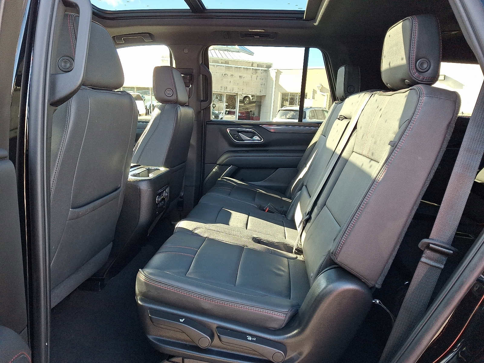 Used 2023 Chevrolet Tahoe RST image 10