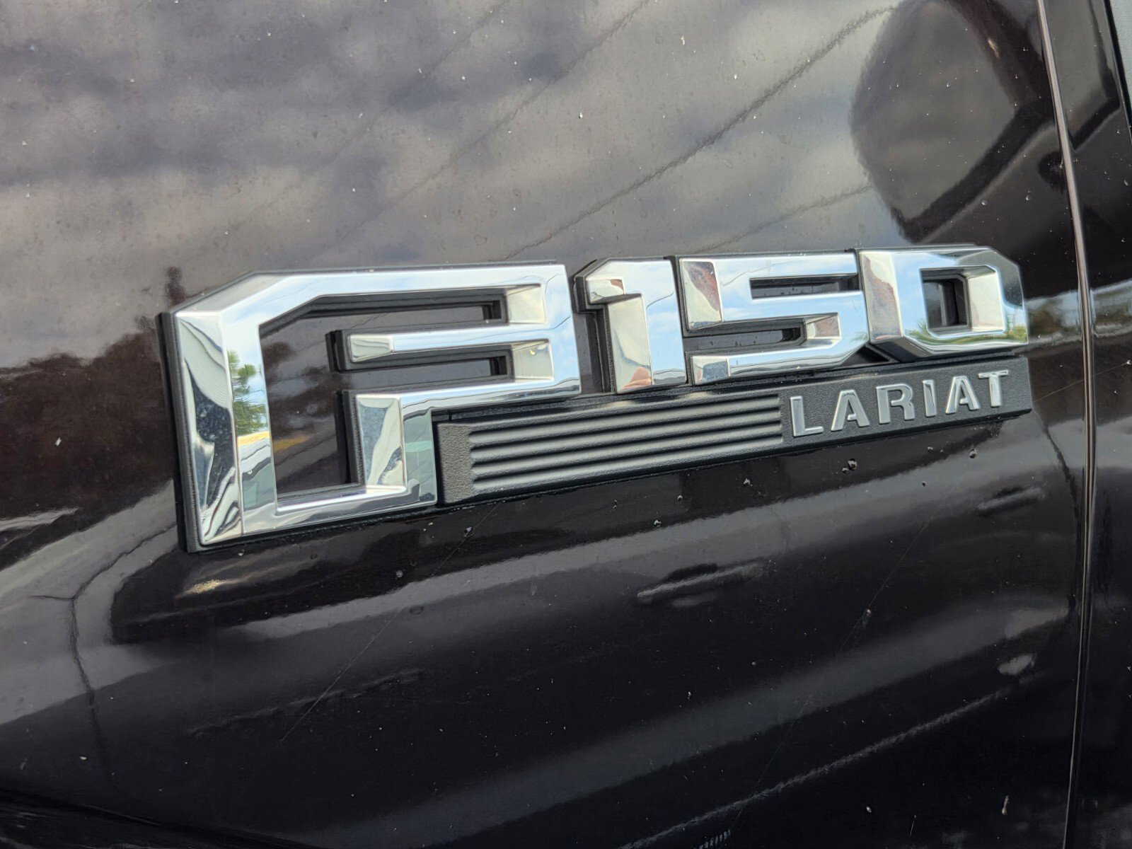 Used 2020 Ford F150 Lariat AWD/4WD image 4