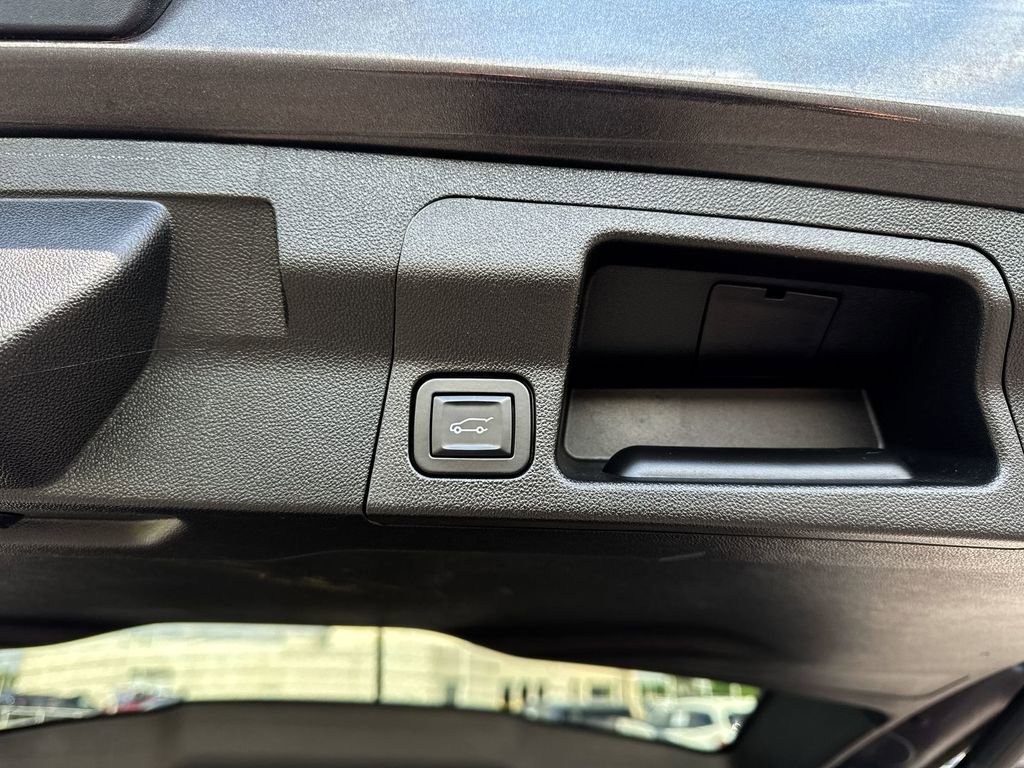 Used 2019 GMC Acadia Denali w/ LPO, Cargo Package FWD image 27