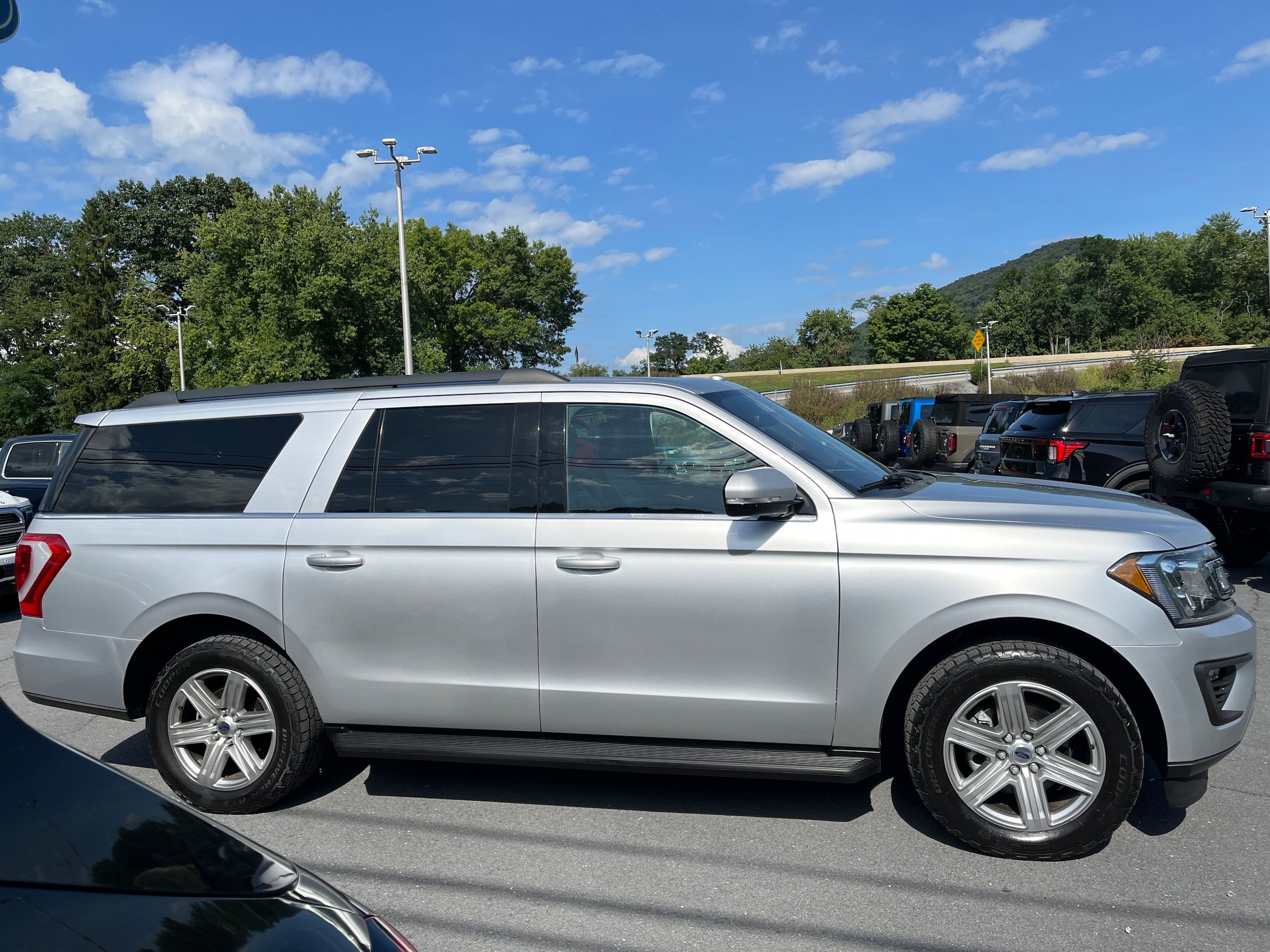 Certified 2018 Ford Expedition Max XLT w/ Equipment Group 201A AWD/4WD image 6