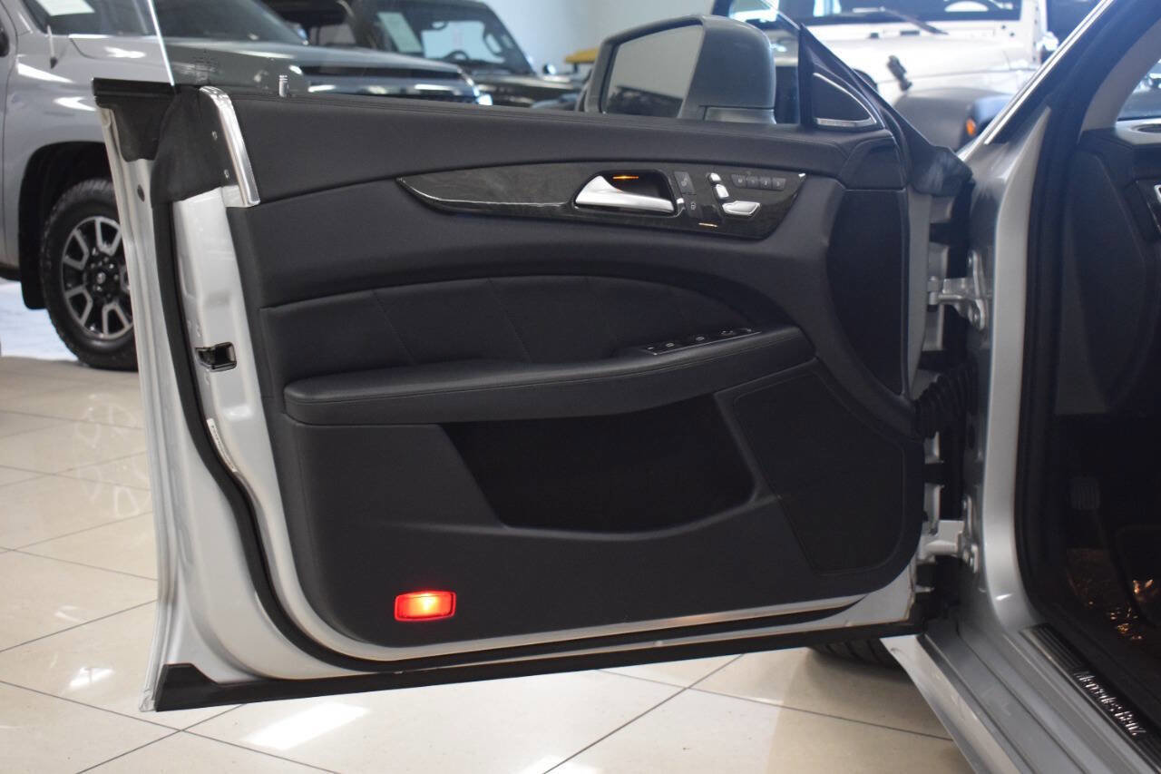 Used 2016 Mercedes-Benz CLS 400 CLS 400 4dr Sedan image 37