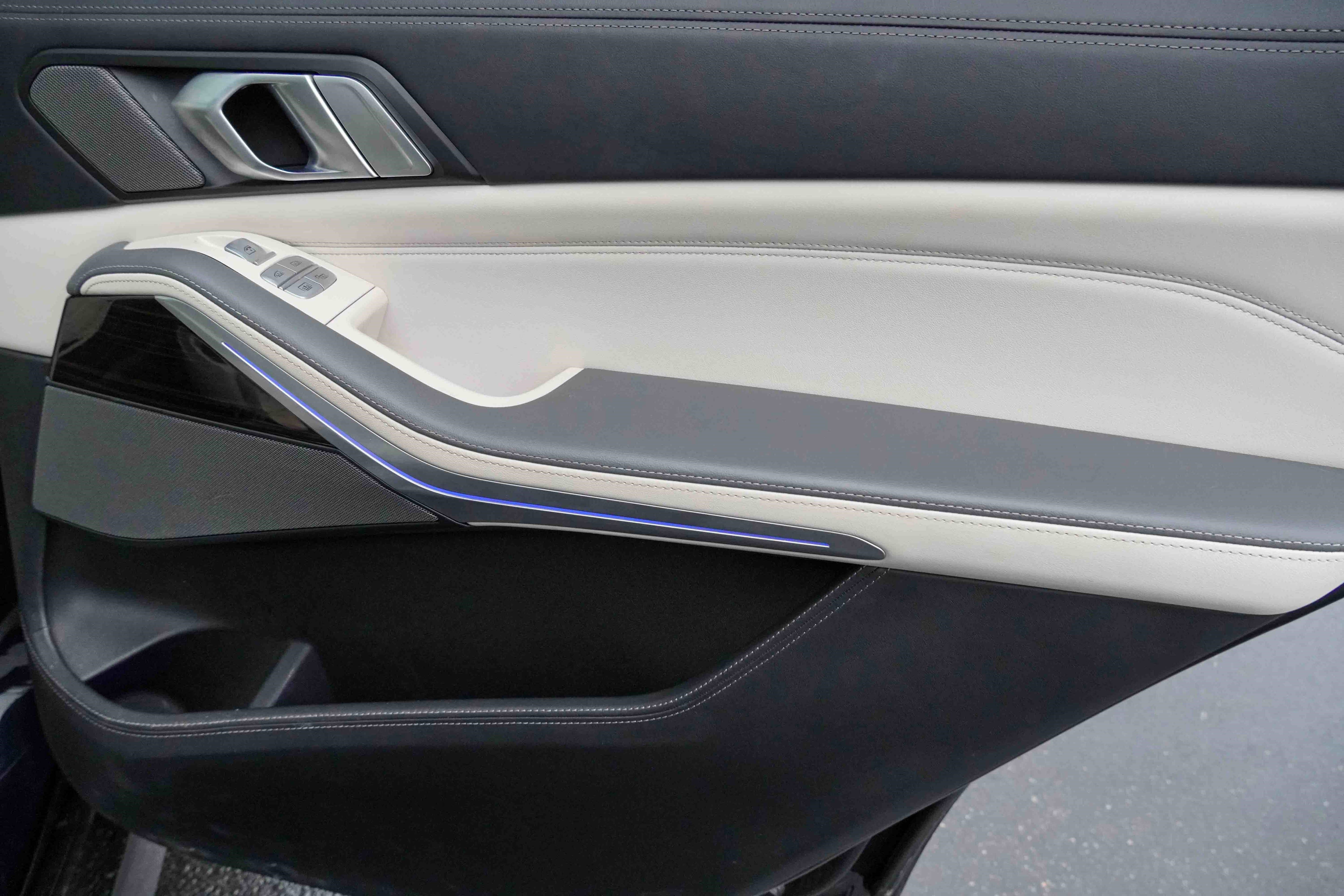 Certified 2023 BMW X7 xDrive40i w/ M Sport Package image 34