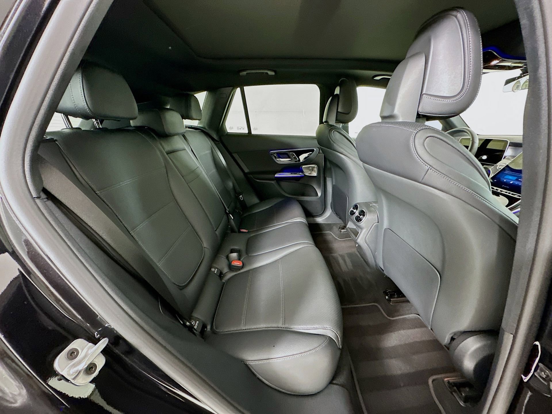 Certified 2026 Mercedes-Benz GLC 300 image 30