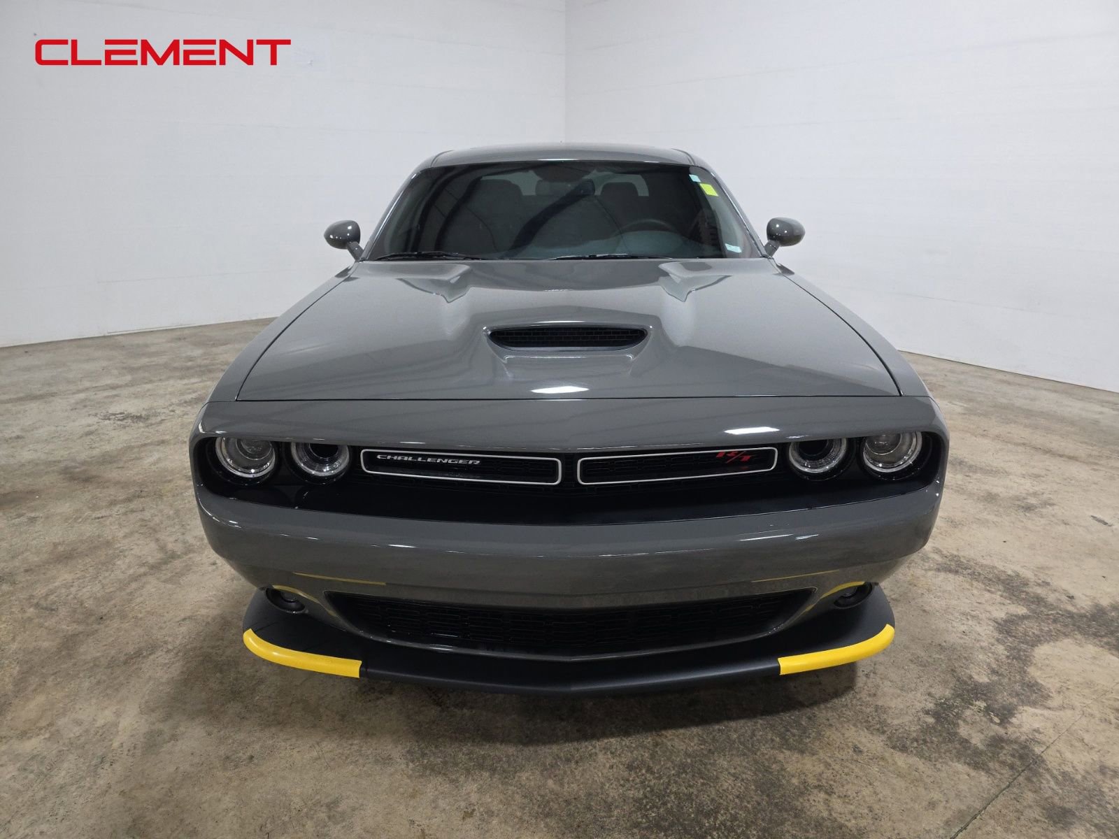 Used 2023 Dodge Challenger R/T w/ Plus Package image 2