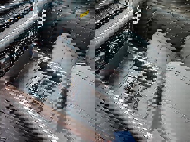 New 2026 GMC Sierra 1500 SLT image 20