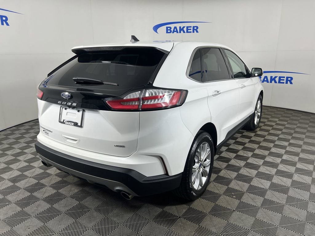 Used 2022 Ford Edge Titanium AWD/4WD image 9