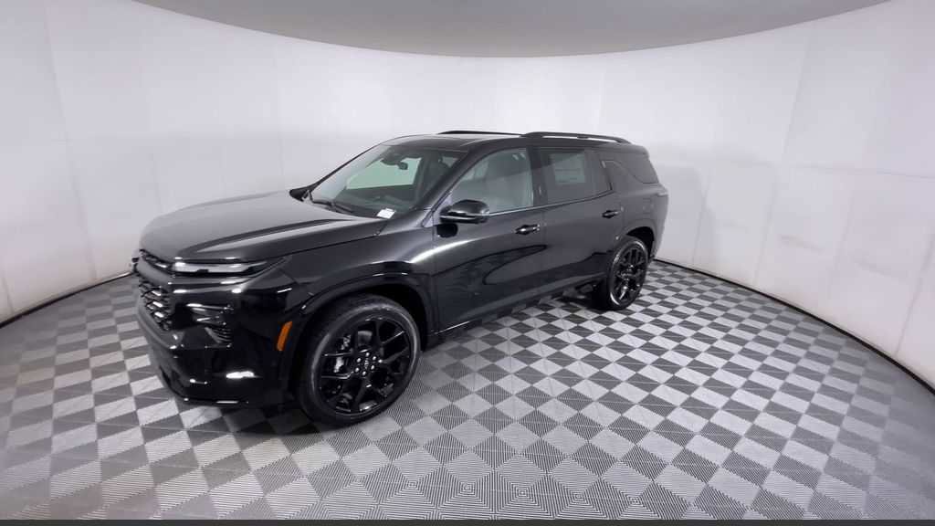 New 2026 Chevrolet Traverse RS w/ LPO, Floor Liner Package image 5