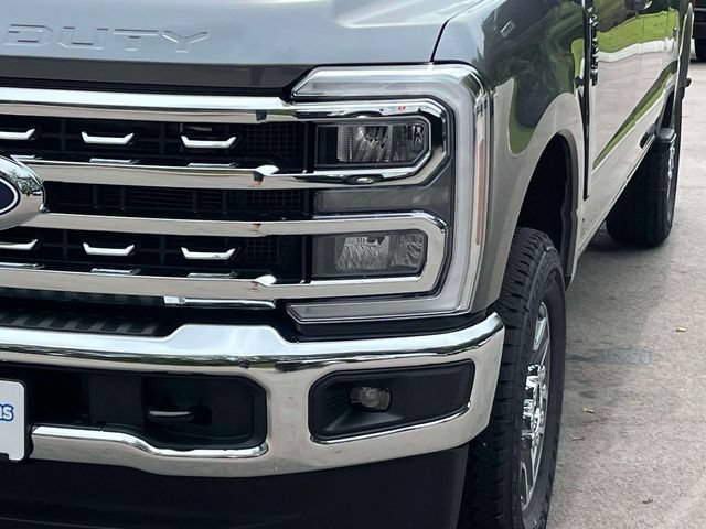 New 2027 Ford F250 Lariat w/ FX4 Off-Road Package AWD/4WD image 9