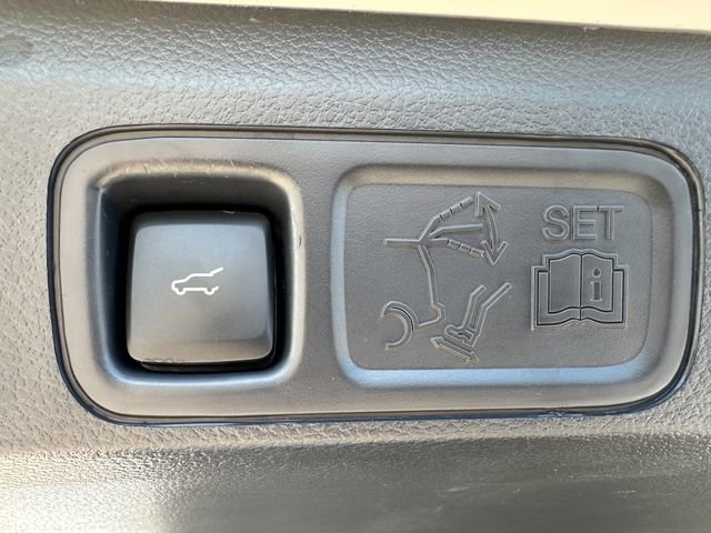 Used 2022 Lincoln Navigator Reserve image 17