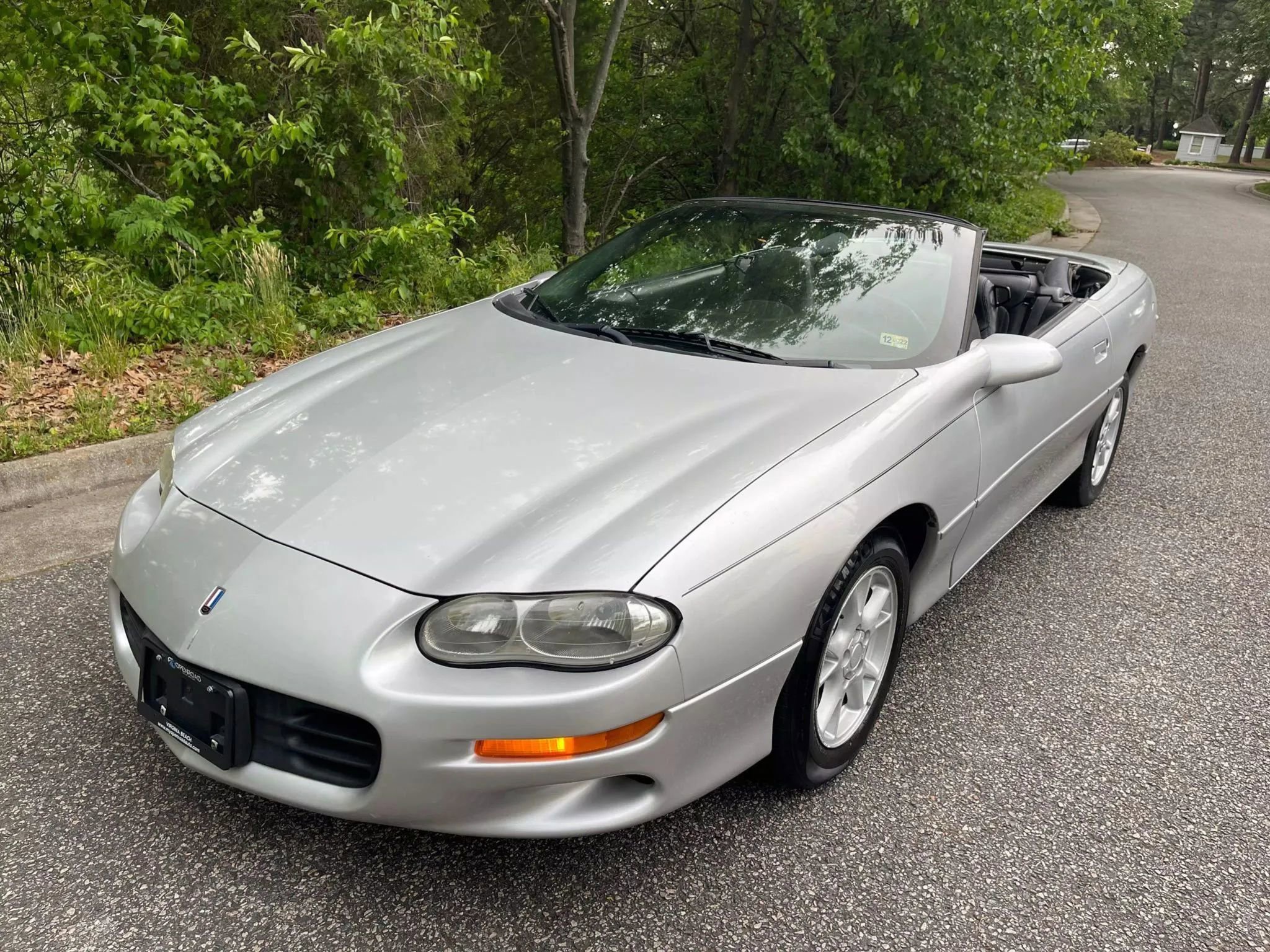 Used 2002 Chevrolet Camaro LT image 2