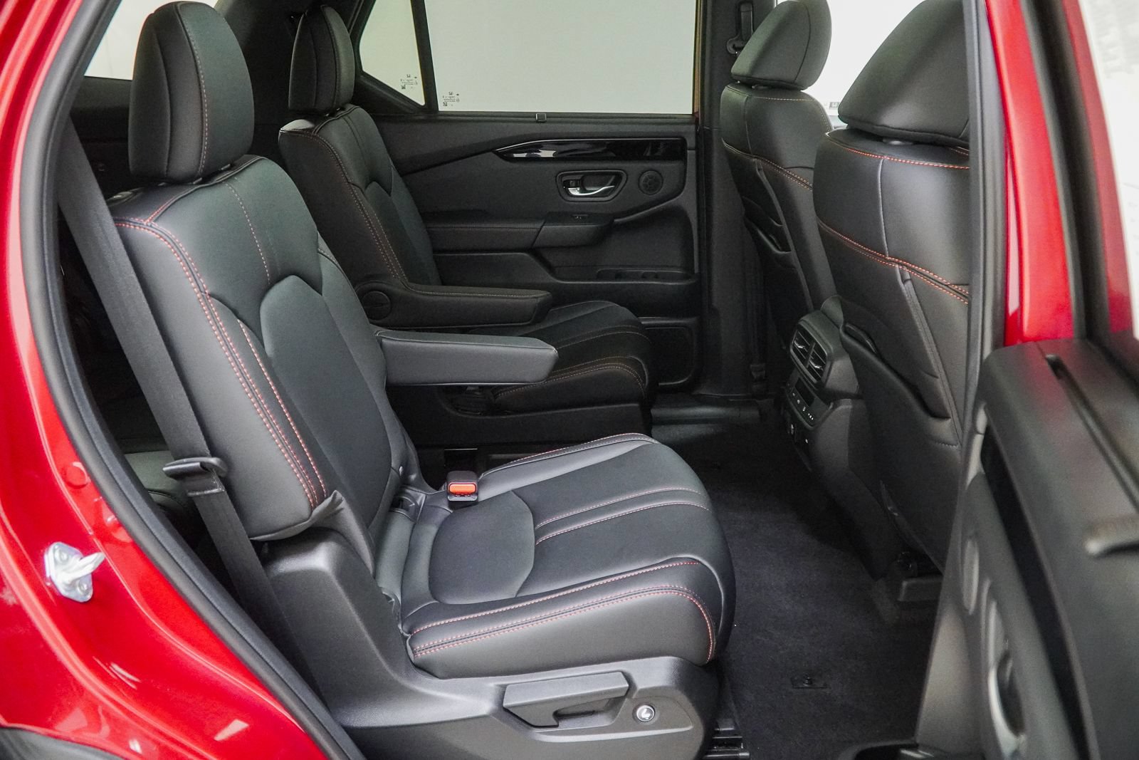 Certified 2025 Honda Pilot TrailSport image 43