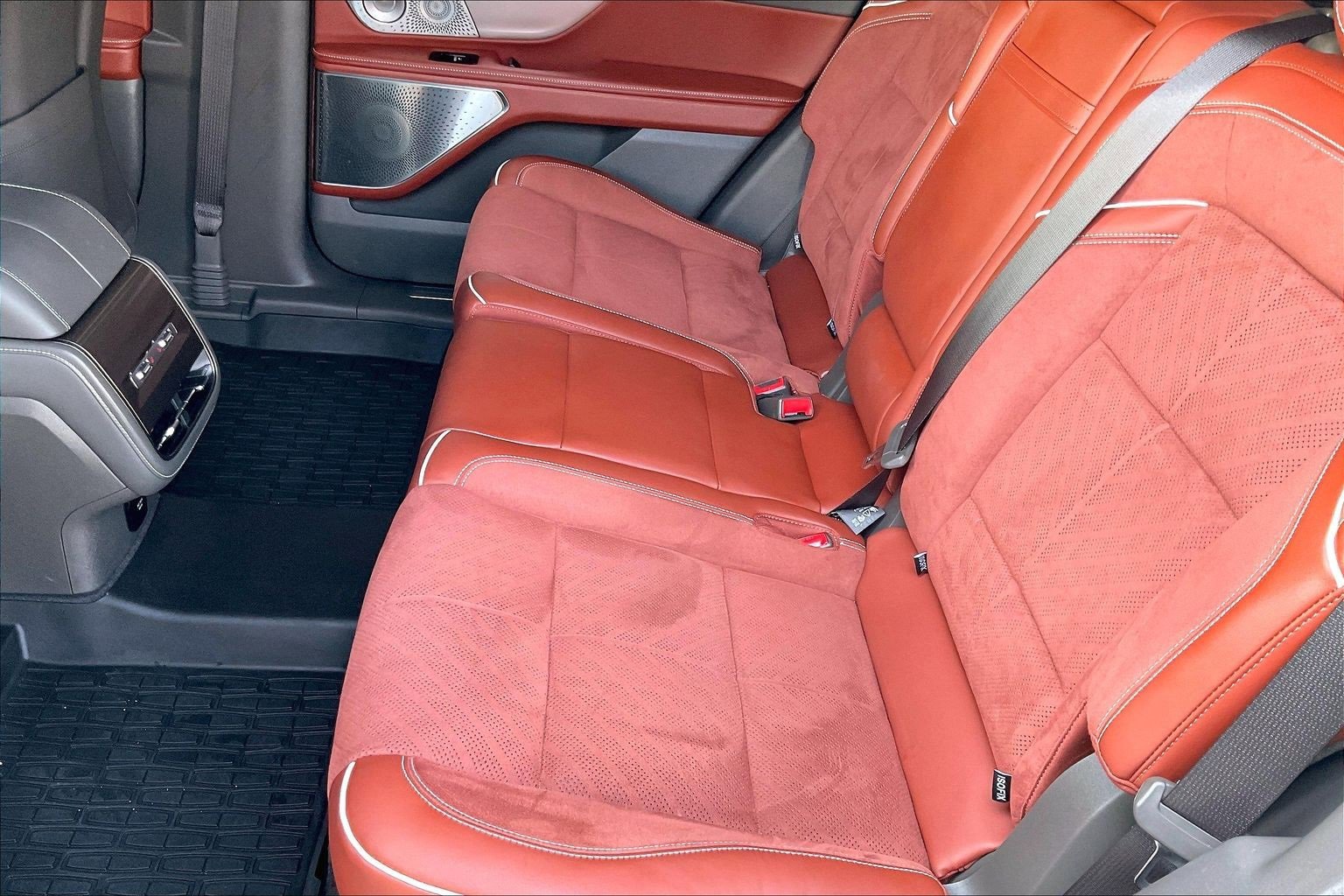 Used 2024 Lincoln Nautilus Black Label w/ Jet Appearance Package (87T) image 17