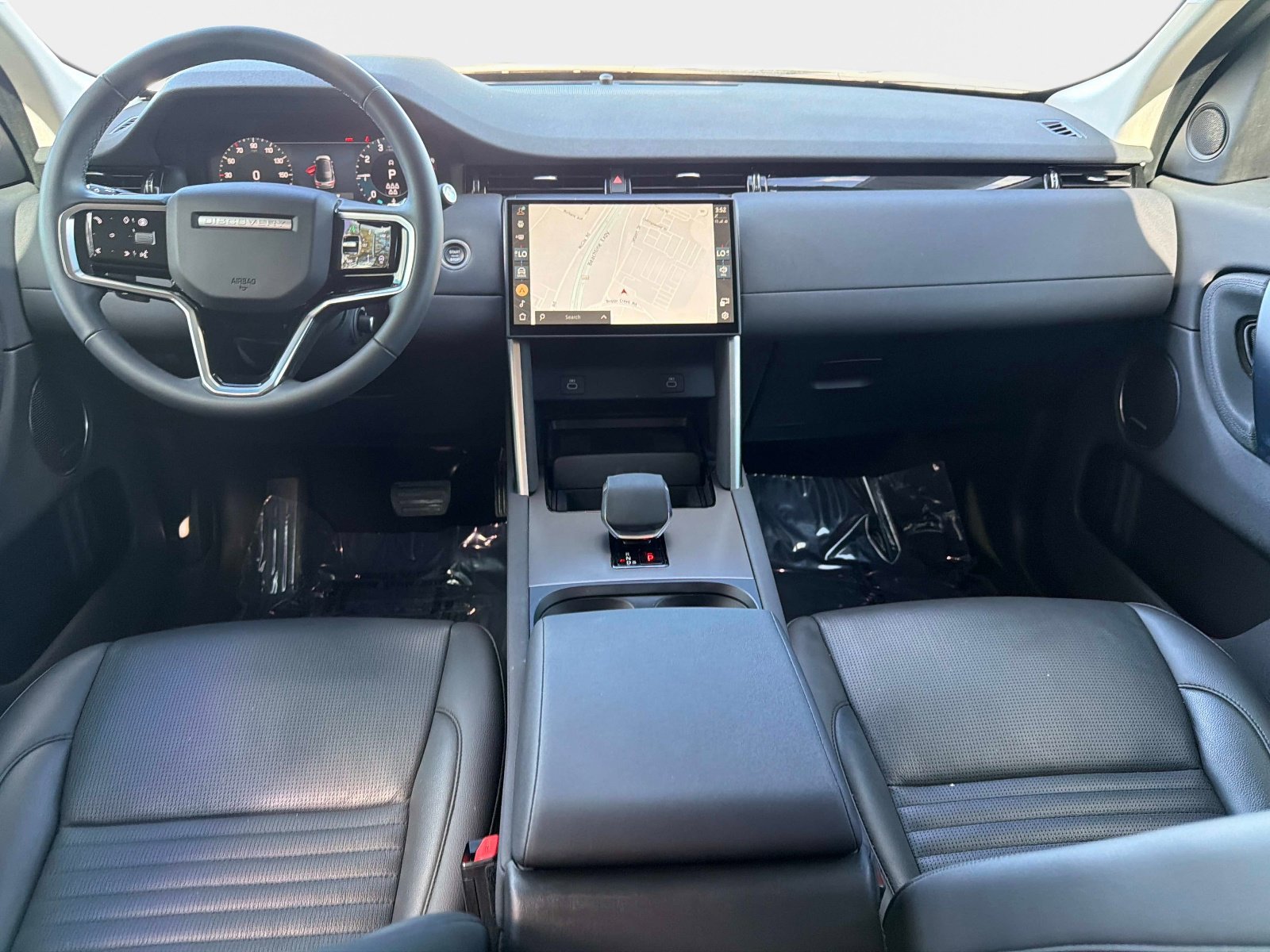Used 2025 Land Rover Discovery Sport S image 31