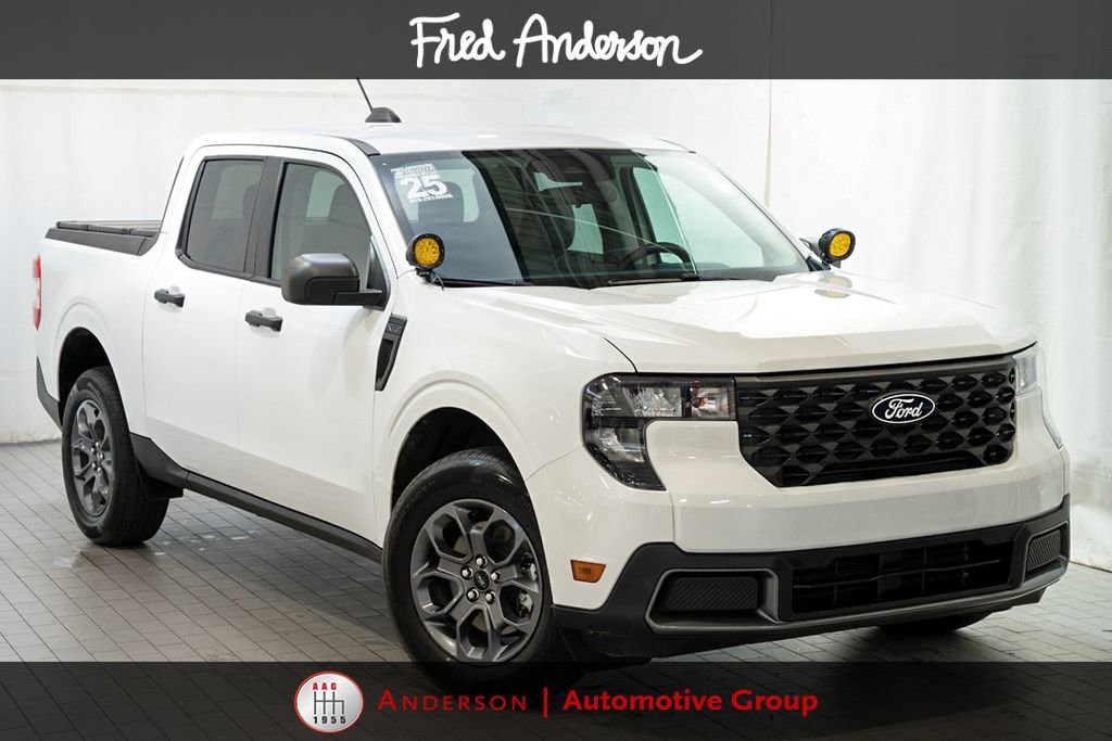 Used 2025 Ford Maverick XLT FWD image 1