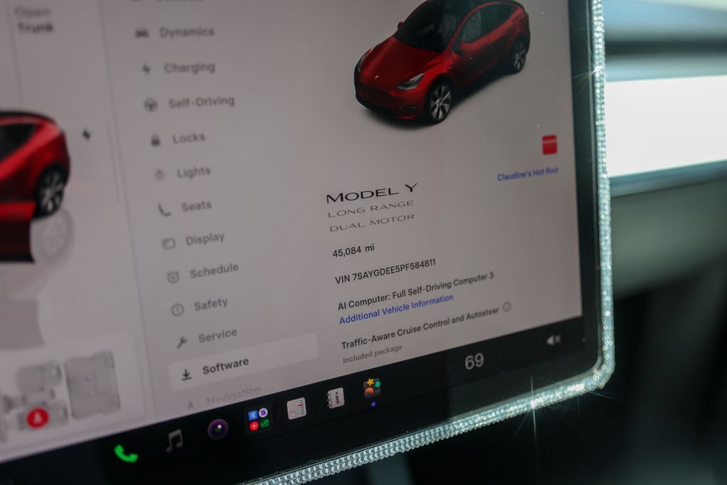 Used 2023 Tesla Model Y Long Range AWD/4WD image 17