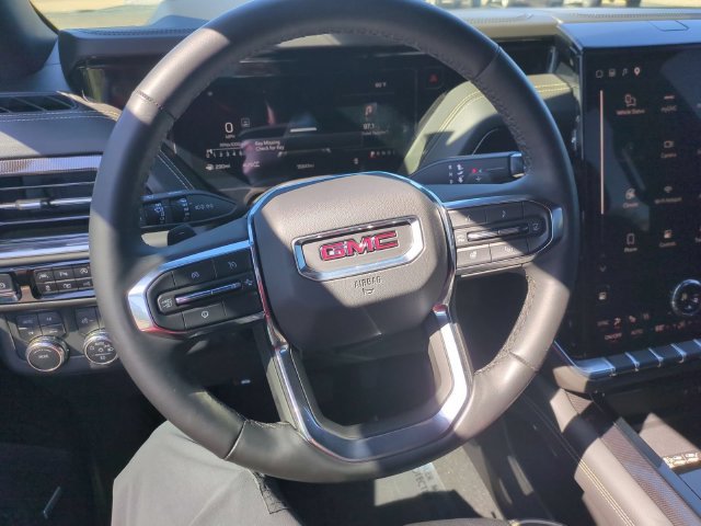 Used 2025 GMC Yukon Elevation w/ Technology Package AWD/4WD image 19