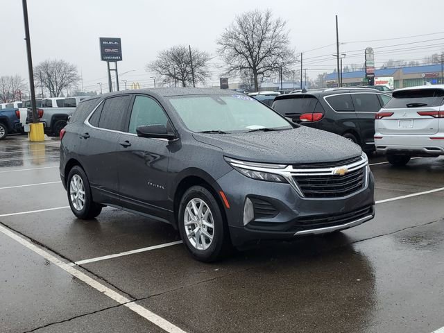 Used 2022 Chevrolet Equinox LT FWD image 2