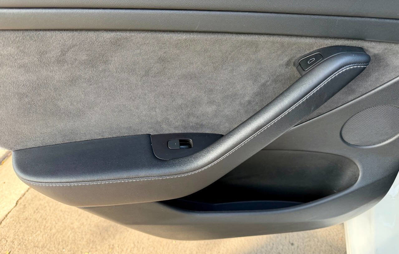 Used 2023 Tesla Model 3 Standard Range image 21