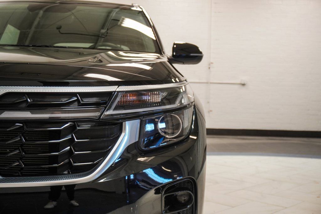 Used 2025 Kia Seltos S image 40