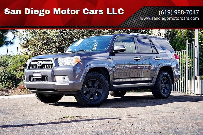Used 2013 Toyota 4Runner SR5 w/ Convenience Pkg image 1