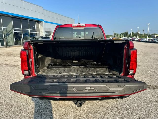 Used 2024 Chevrolet Colorado ZR2 w/ ZR2 Convenience Package III AWD/4WD image 5