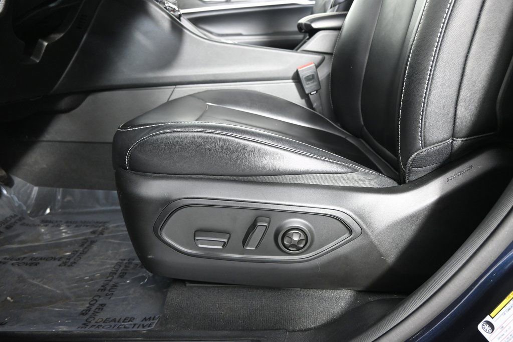 Used 2023 Jeep Grand Cherokee Limited image 25