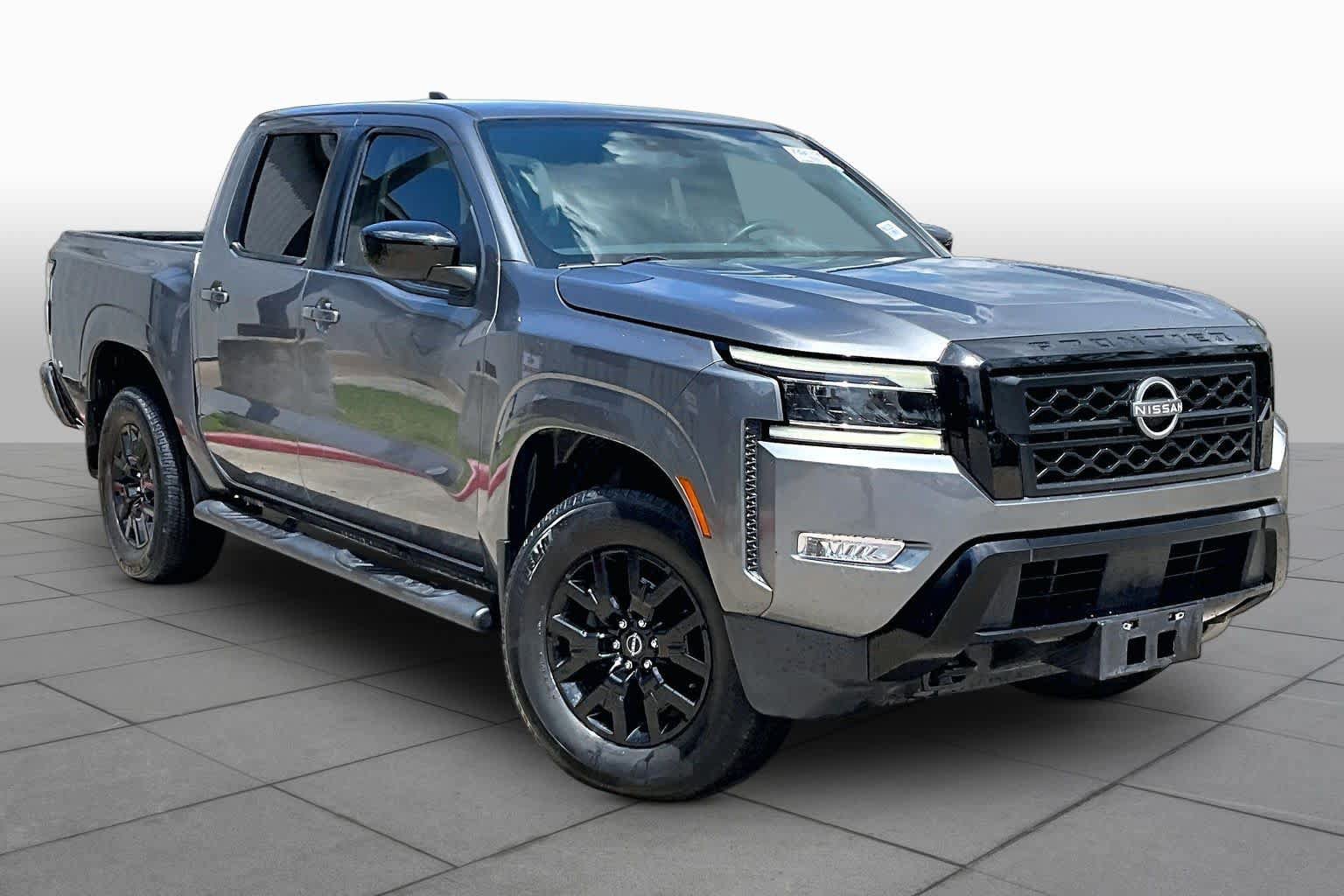 Certified 2023 Nissan Frontier SV w/ Midnight Edition Package AWD/4WD image 3