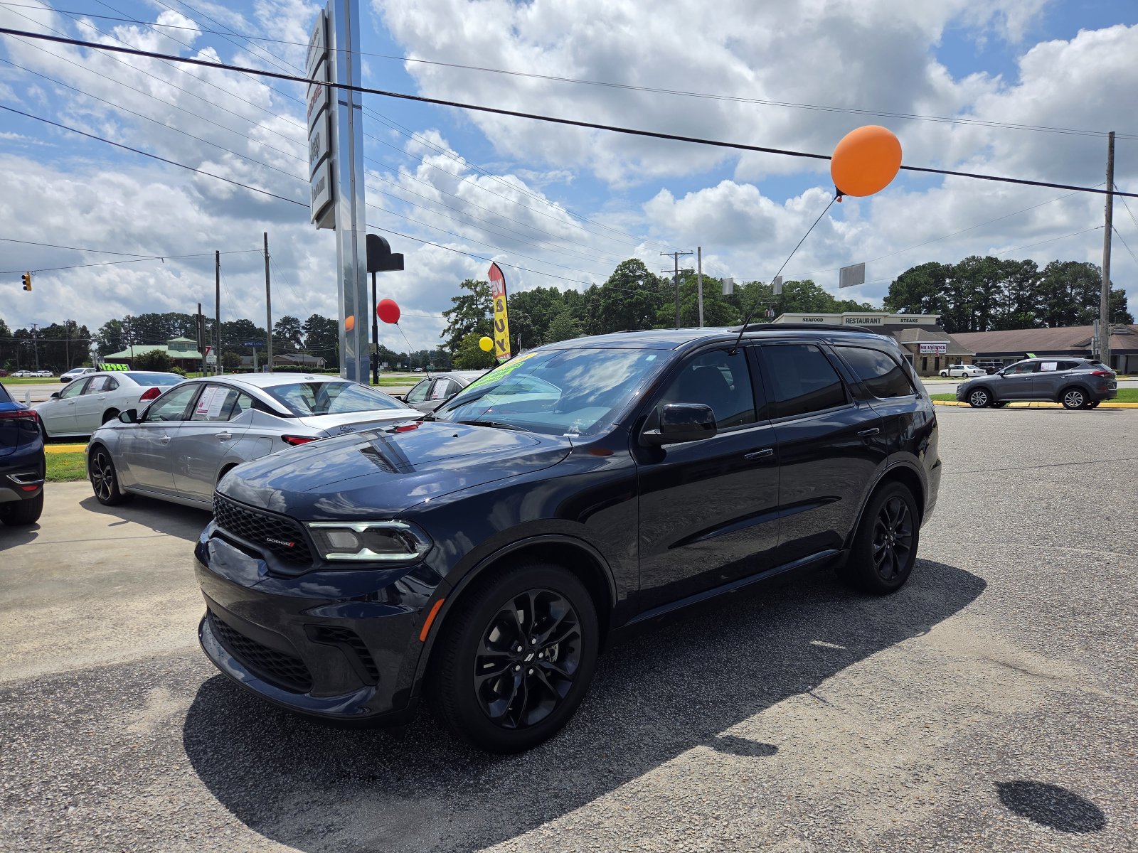 Used 2025 Dodge Durango GT w/ Blacktop Package RWD image 3