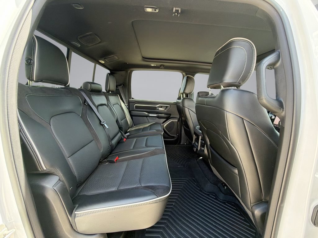 Used 2025 RAM 1500 Laramie w/ Sport Appearance Package AWD/4WD image 17