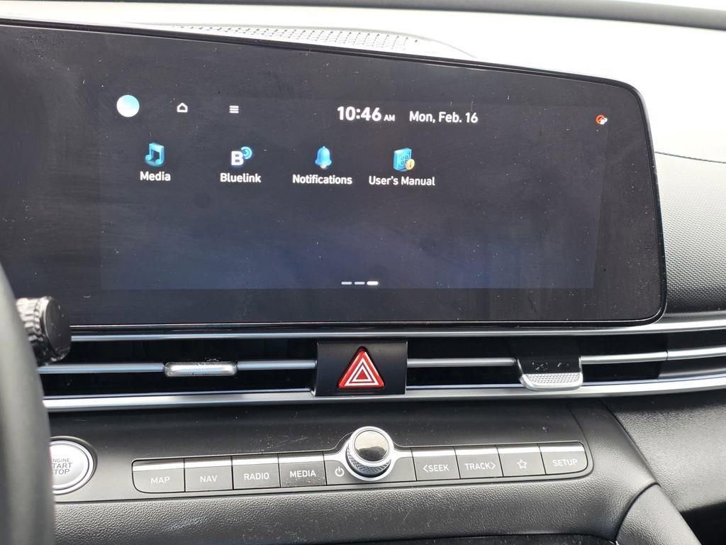 Used 2025 Hyundai Elantra SEL image 8