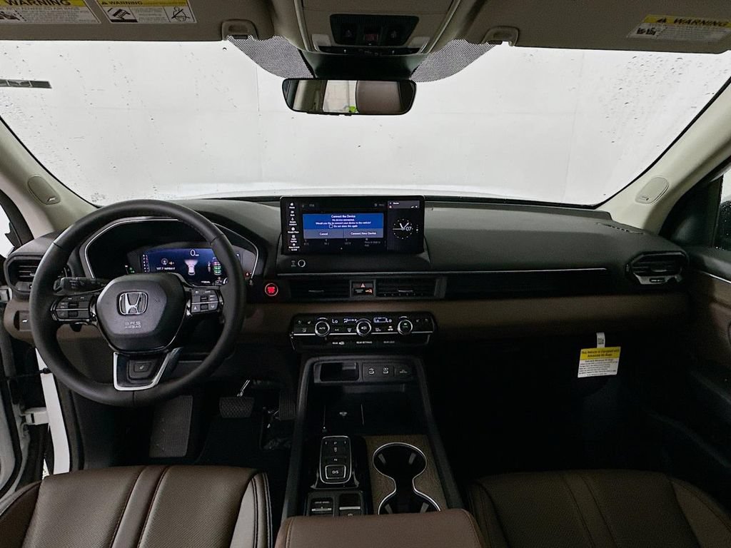 Used 2026 Honda Pilot Elite image 3