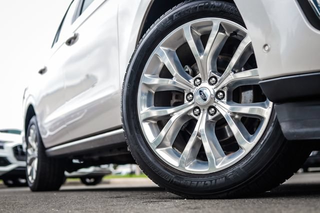 Used 2019 Ford Expedition Max Limited w/ Equipment Group 302A AWD/4WD image 12