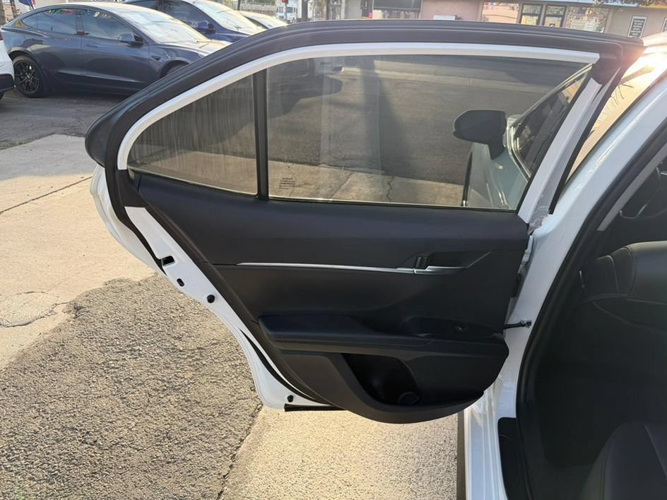 Used 2020 Toyota Camry SE FWD image 24