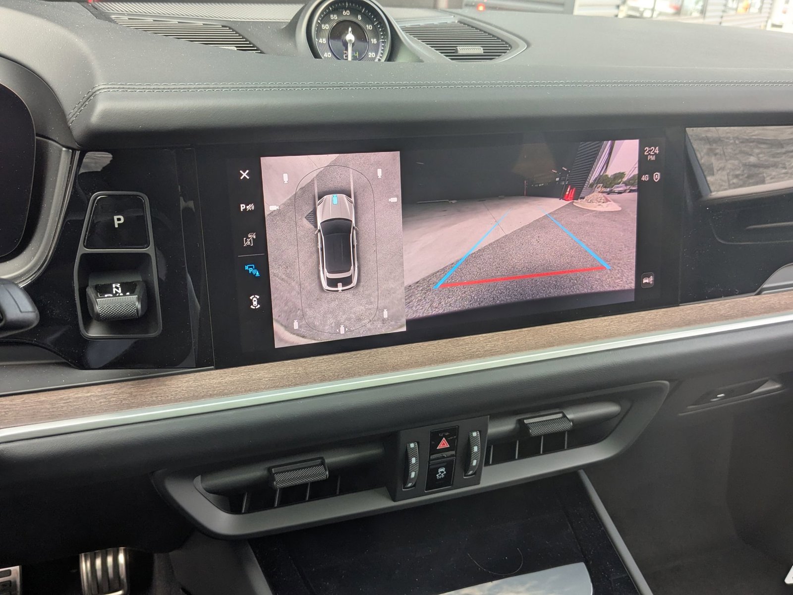 New 2025 Porsche Cayenne GTS image 19