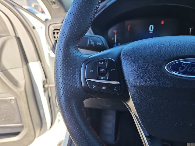 Used 2023 Ford Escape ST-Line image 18