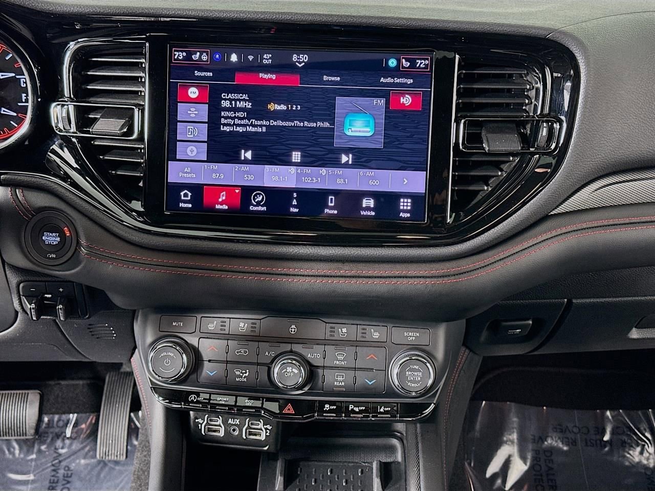 Used 2025 Dodge Durango GT image 11