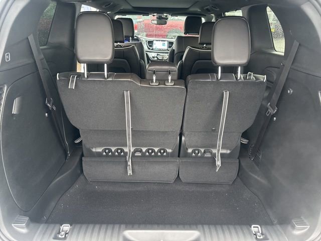 New 2026 Chrysler Pacifica Limited image 18