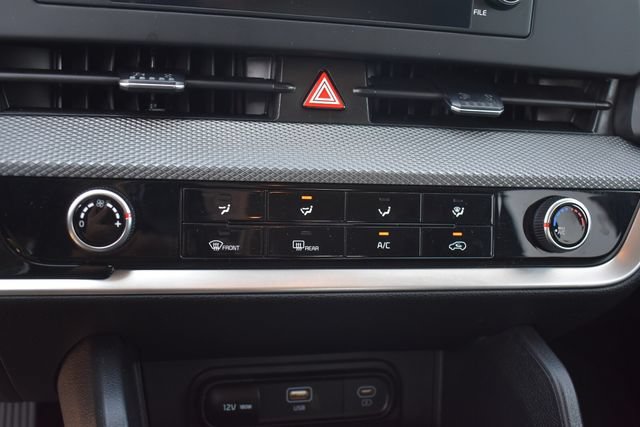 Certified 2023 Kia Sportage LX FWD image 24
