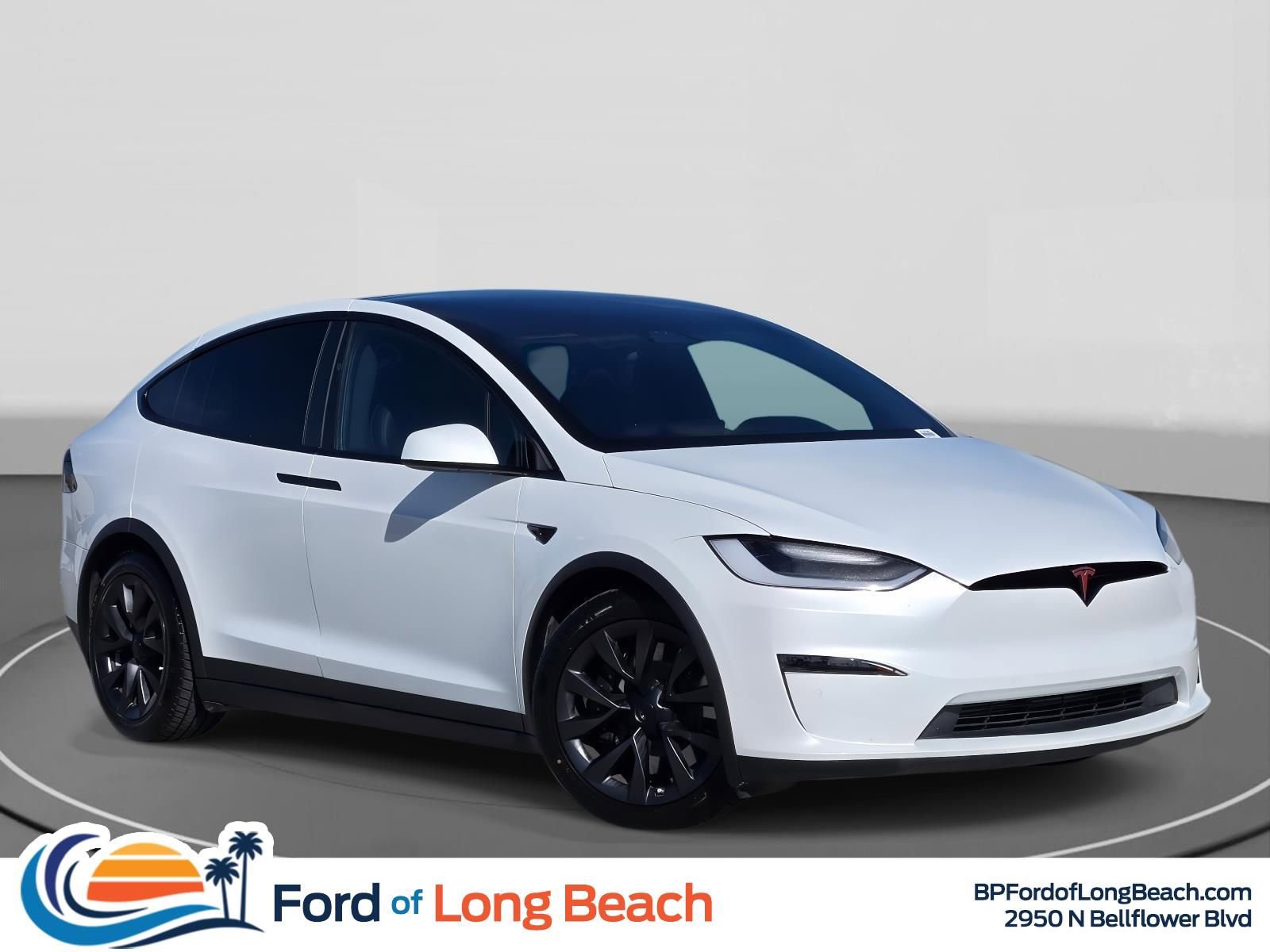 Used 2022 Tesla Model X Plaid image 1