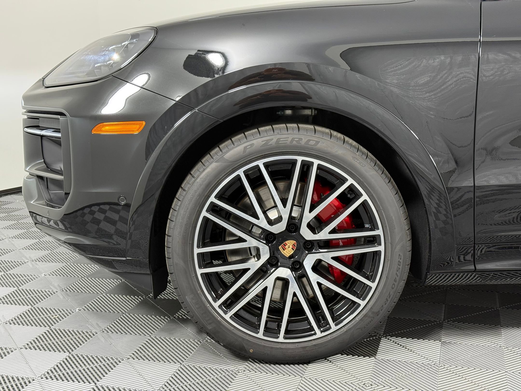 New 2026 Porsche Cayenne GTS image 12