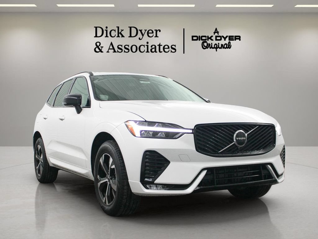 New 2026 Volvo XC60 B5 Core AWD/4WD image 1