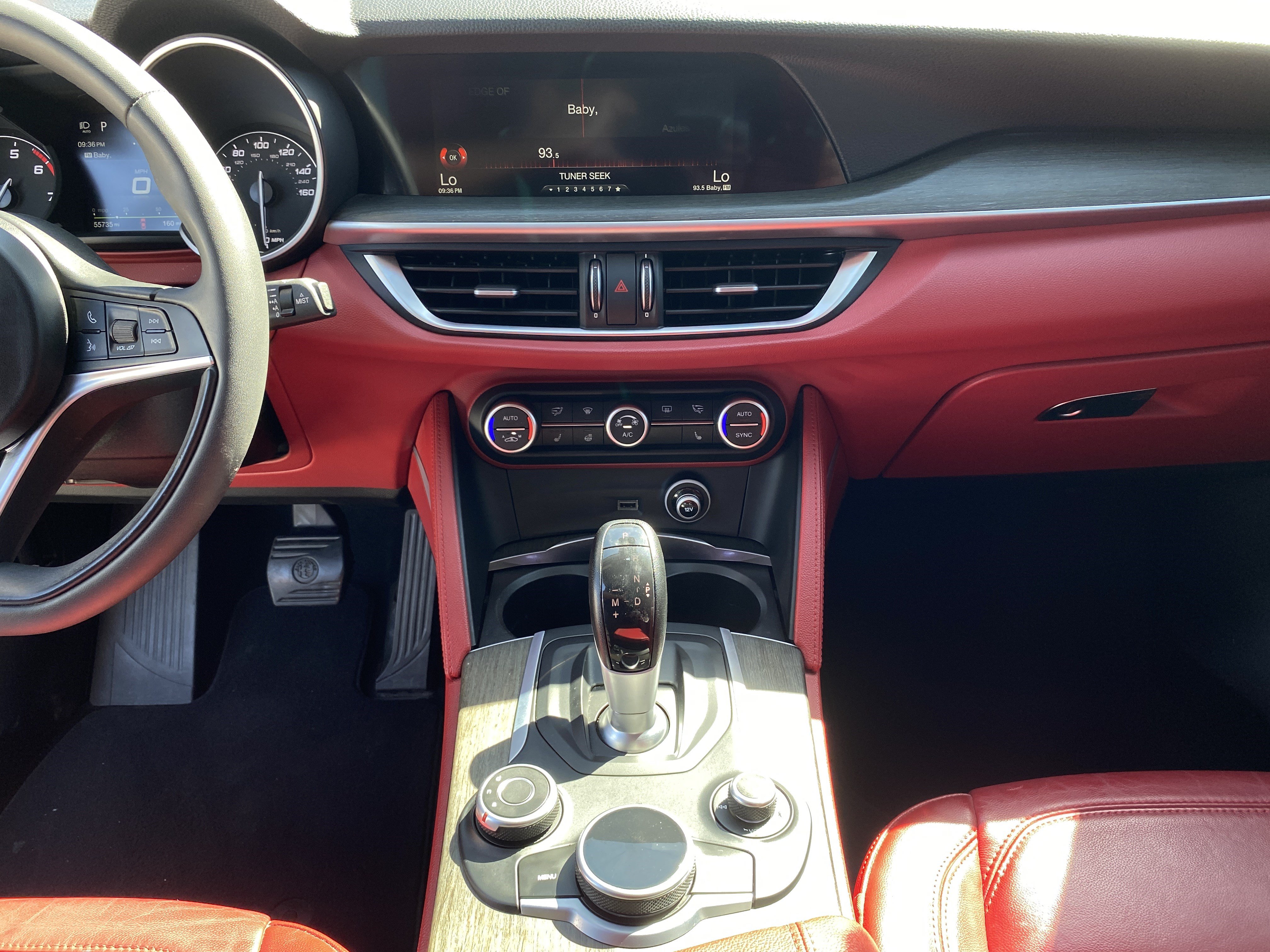 Used 2019 Alfa Romeo Stelvio Ti AWD/4WD image 14